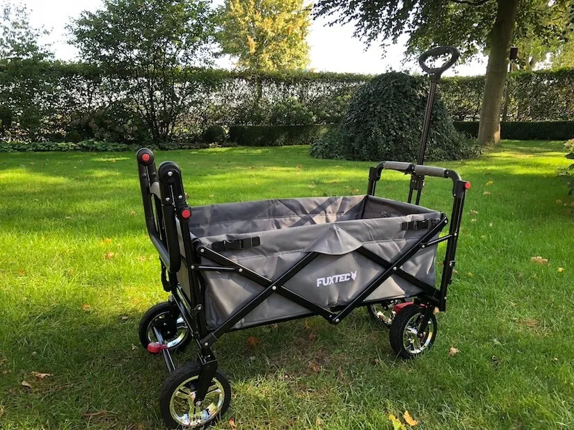 CT800 von der Seite mit hochgeklapptem Schiebegriff